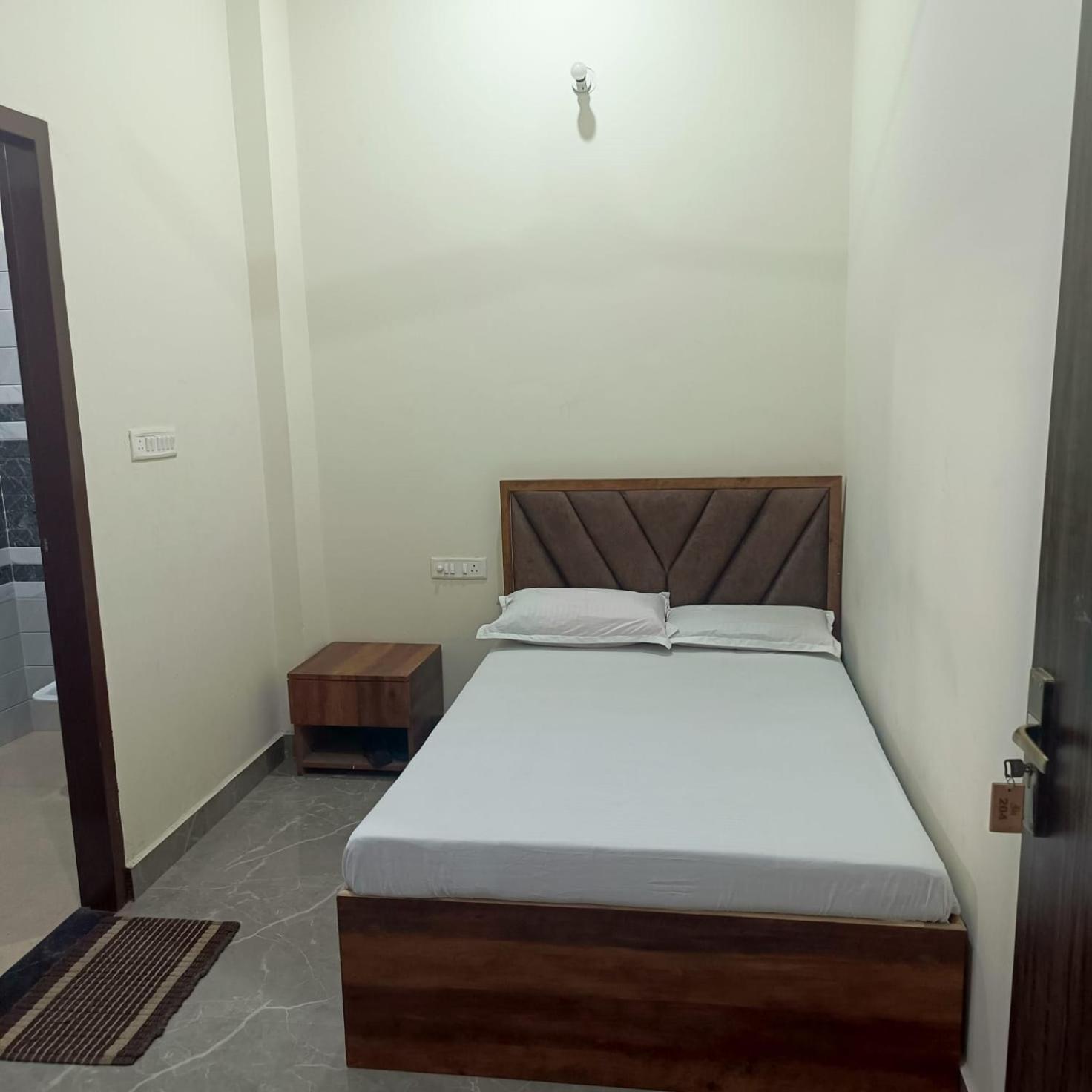 Hotel Shri Girraj Residency Mathura Exterior foto